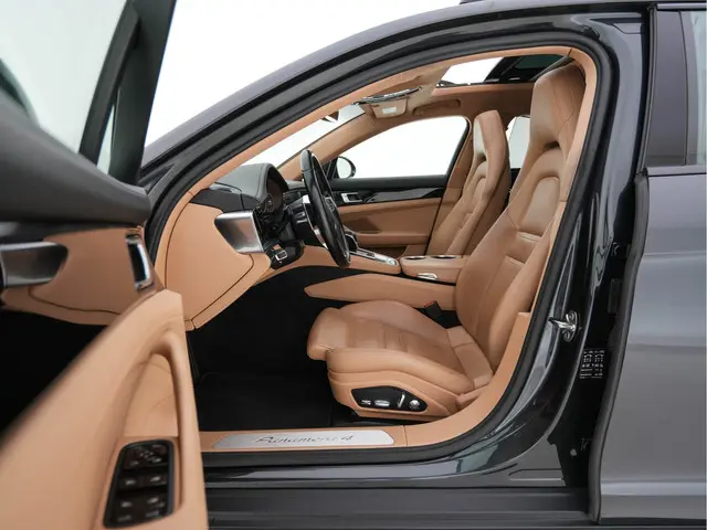 Porsche Panamera 3.0 4 2017 Benzine 8
