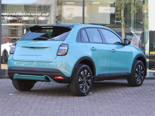 Fiat 600 1.2 Hybrid Urban 2025 Benzine 5