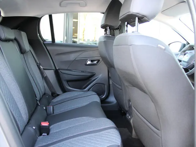Peugeot e-208 EV Allure Avantage 51 kWh 2025 Elektrisch 9