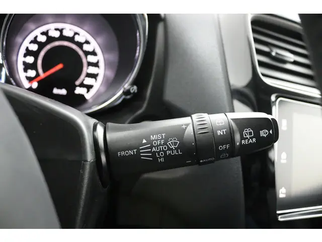 Mitsubishi ASX 1.6 Cleartec Connect Pro+ 2018 Benzine 24