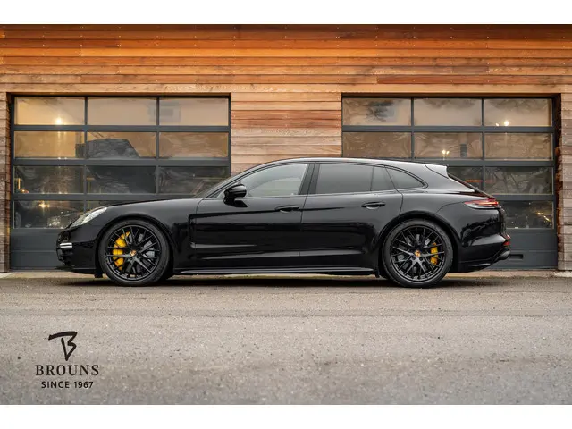 Porsche Panamera 2