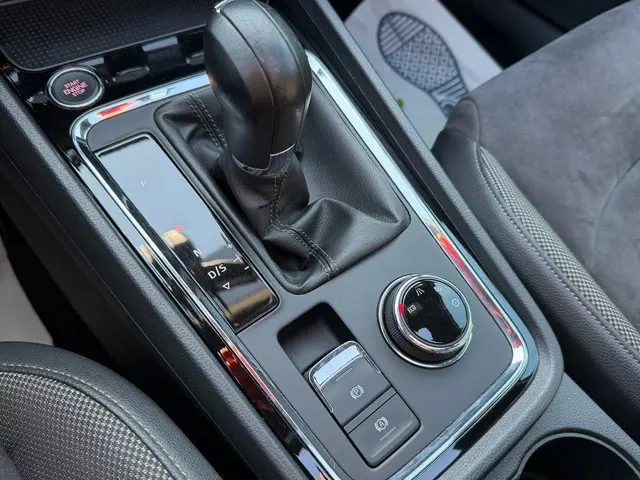 SEAT Ateca 1.4 EcoTSI Xcellence 2017 Benzine 19