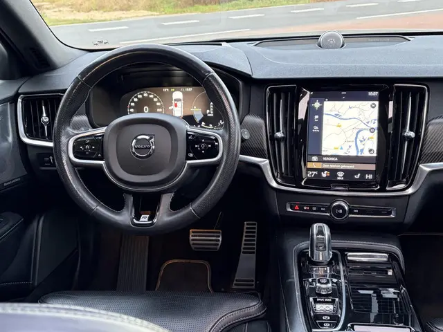 Volvo V90 2.0 T8 AWD R-Design 2018 Hybride Benzine 26