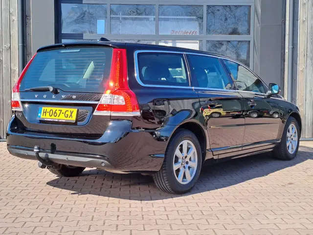 Volvo V70 2.0 T4 Classic Edition 2015 Benzine 4