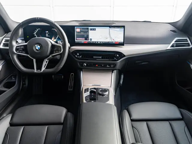 BMW 3 Serie Sedan 318i 2025 Benzine 7