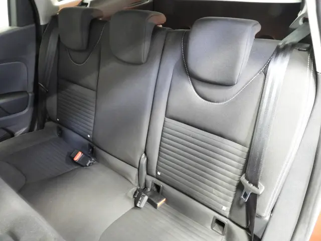 Renault Clio Estate 0.9 TCe Limited 2016 Benzine 20