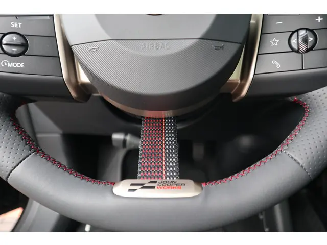 MINI Aceman E 2025 Elektrisch 16
