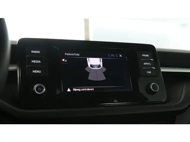 Škoda Fabia 1.0 MPI 80pk Ambition 2023 Benzine 26