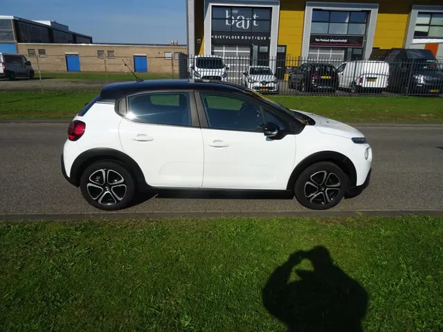 Citroën C3 1.2 PureTech ELLE 2018 Benzine 6