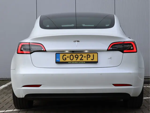 Tesla Model 3 Standard RWD Plus 60 kWh 2019 Elektrisch 8