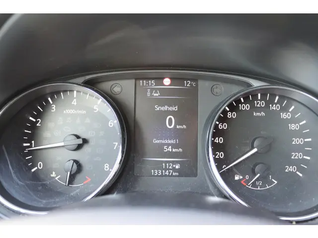 Nissan QASHQAI 1.2 N-Connecta 2016 Benzine 4