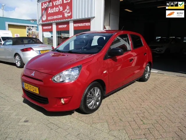 Mitsubishi Space Star 1.0 Entry 2014 Benzine