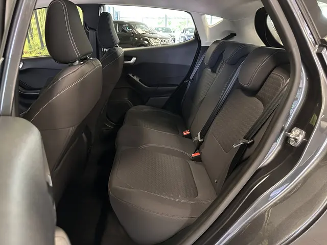 Ford Fiesta 1.1 Trend 2021 Benzine 24