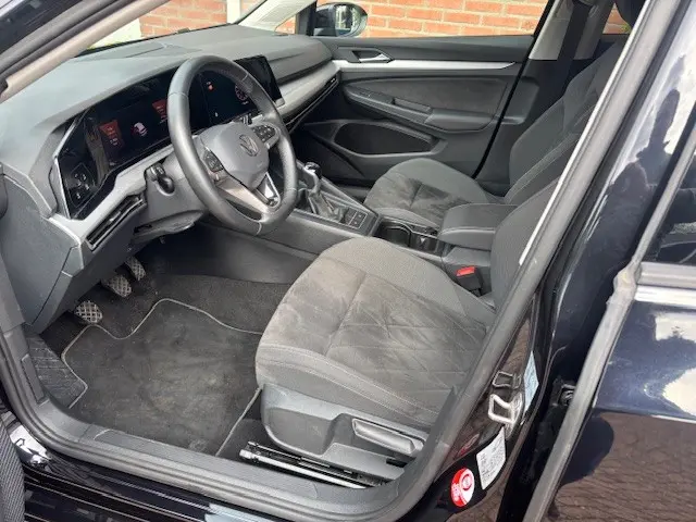 Volkswagen Golf 1.0 TSI 110pk Life Business 2023 Benzine 11