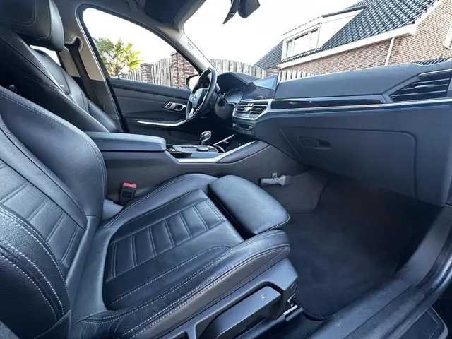 BMW 3 Serie 330e Sport Edition 2019 Hybride Benzine 12
