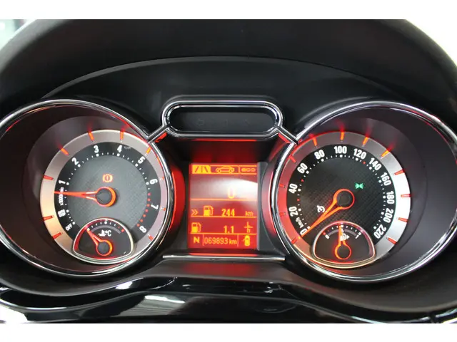 Opel ADAM 1.4 Rocks Automaat 2017 Benzine 14