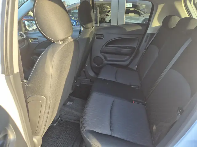 Mitsubishi Space Star 1.2 Nova 2021 Benzine 8