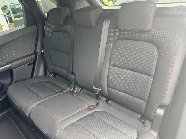 Ford Kuga 2.5 PHEV ST-Line 2020 Hybride Benzine 17