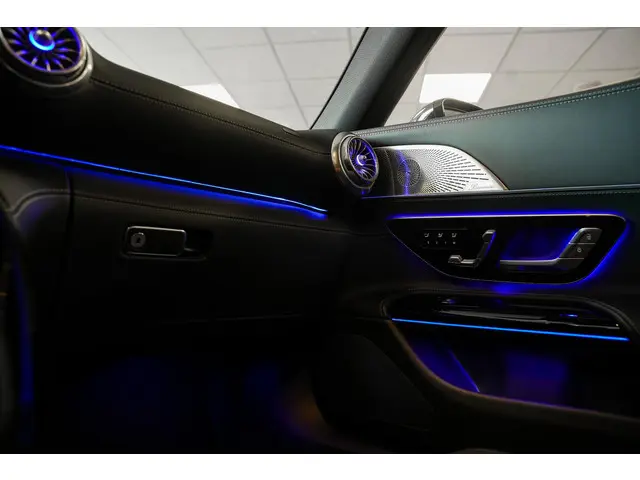 Mercedes-Benz SL Roadster AMG 63 4MATIC+ 2023 Benzine 40