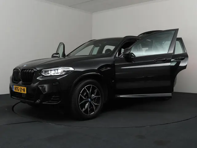 BMW X3 xDrive30e High Executive 2022 Hybride Benzine 35