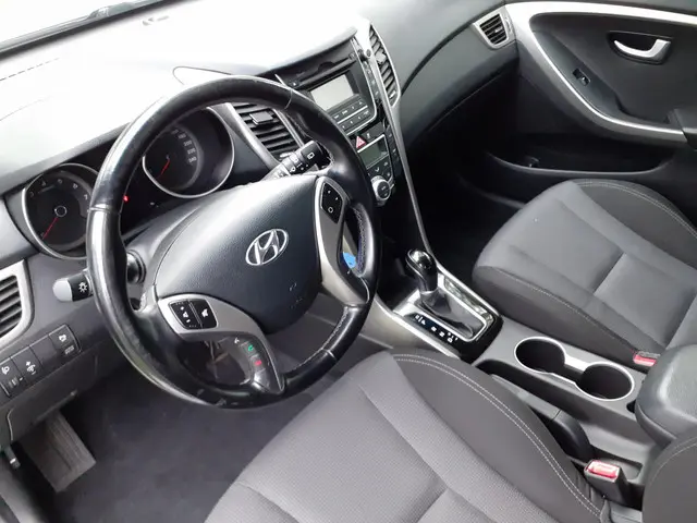 Hyundai i30 1.6 GDI *Automaat*PDC achter*Cruise* 2014 Benzine 4