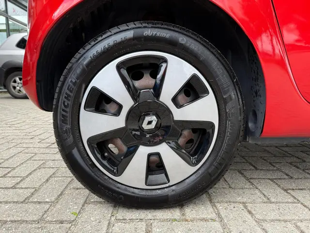 Renault Twingo 1.0 SCe Expression 2015 Benzine 29