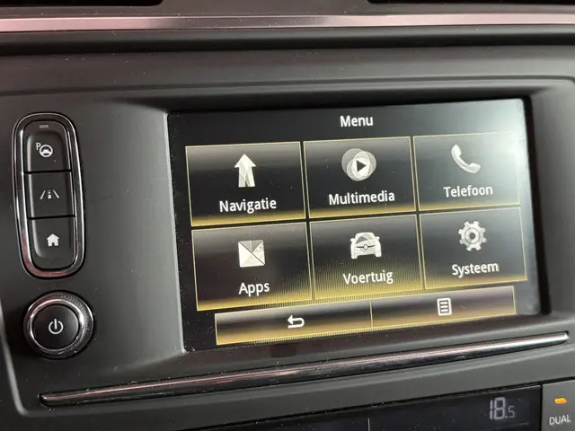 Renault Kadjar 1.2 TCe Bose 2015 Benzine 38