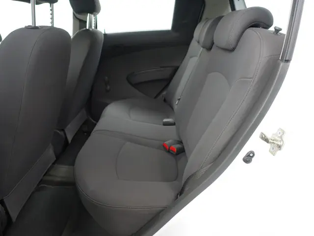 Chevrolet Spark 1.0 16V 5 deurs super zuinig! 2012 Benzine 12
