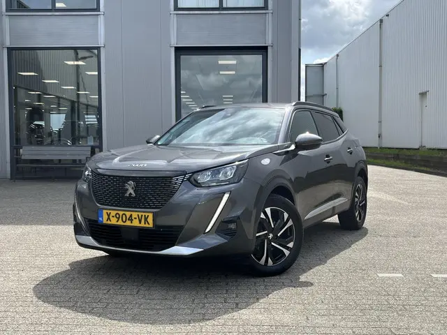 Peugeot 2008 1.2 PureTech Allure Pack 2021 Benzine 76