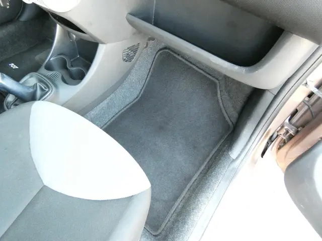 Peugeot 107 HELAAS VERKOCHT!!! 2013 Benzine 28