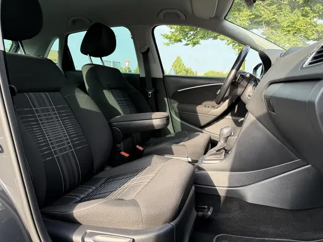 Volkswagen Polo 1.2 TSI Comfortline 2015 Benzine 9