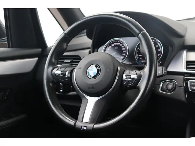 BMW 2 Serie Active Tourer 218i Executive 2019 Benzine 16