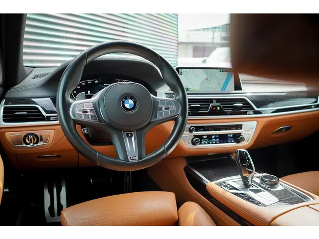 BMW 7 Serie 745e High Executive 2019 Hybride Benzine 27