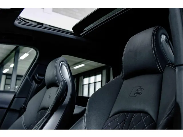 Audi RS4 Urban 2021 Benzine 40