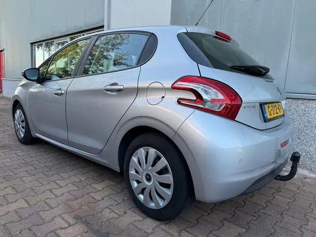 Peugeot 208 3
