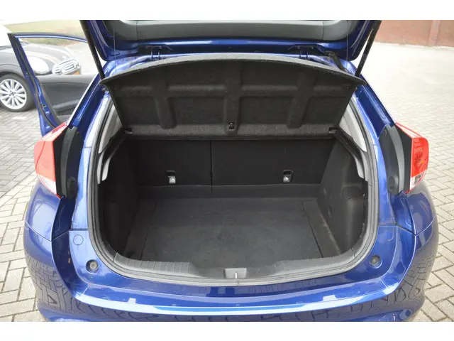 Honda Civic 1.8 Sport 2015 Benzine 17