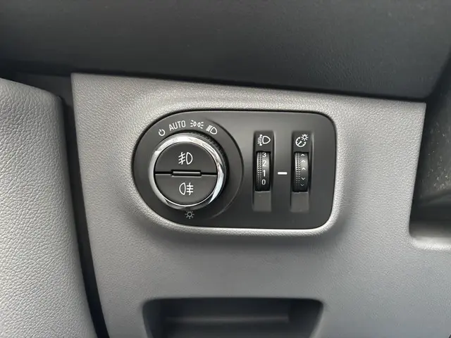 Opel Corsa 1.4 Innovation 2017 Benzine 28