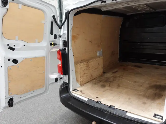 Opel Vivaro 1.5 CDTI L2H1 Edition 2023 Diesel 8
