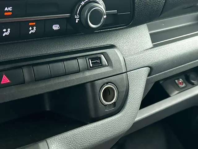 Opel Vivaro 2.0 145 pk L3H1 Edition 2023 Diesel 31