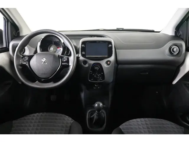 Peugeot 108 1.0 e-VTi Active 2020 Benzine 4