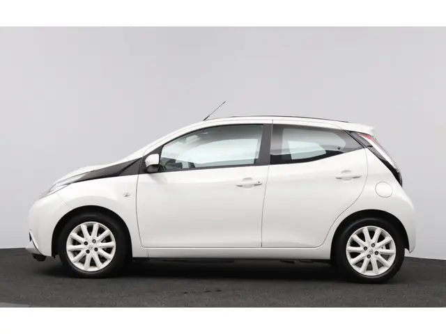 Toyota Aygo 1.0 VVT-i x-wave 2016 Benzine 5