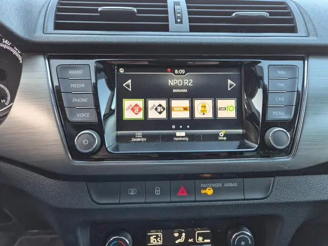 Škoda Fabia Combi 1.0 TSI Style navigatie 2019 Benzine 23