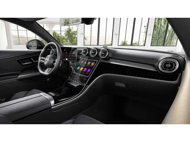 Mercedes-Benz CLE Coupé 300 4MATIC AMG Line 2025 Benzine 4