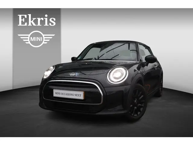 MINI 3-Deurs Cooper 2024 Benzine