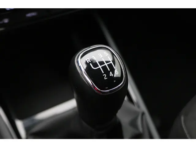 Škoda Scala 1.0 TSI Ambition 2020 Benzine 43