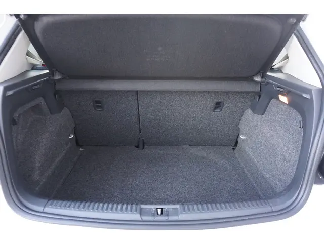 Volkswagen Polo 1.0 Comfortline Edition 2016 Benzine 23