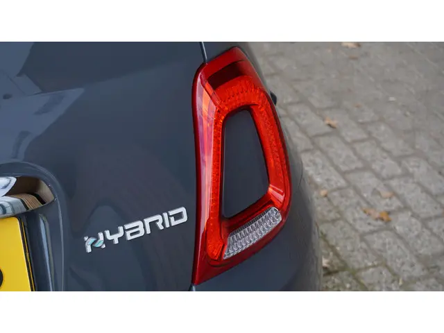 Fiat 500 1.0 69pk Hybrid Dolcevita Edition 2020 Benzine 42