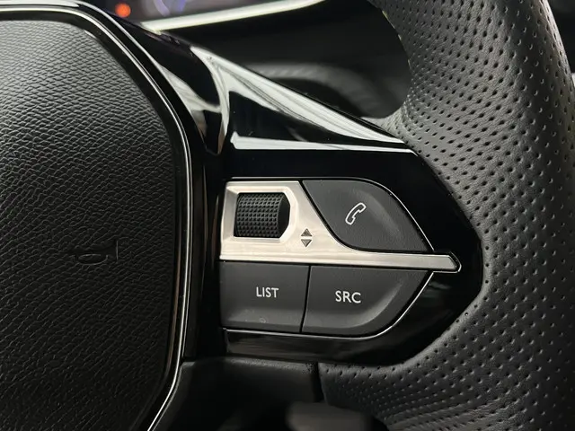 Peugeot e-2008 EV GT 54 kWh 2024 Elektrisch 20