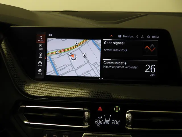 BMW 1 Serie 5-deurs M135i xDrive 2024 Benzine 18