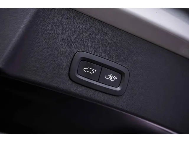 Volvo XC40 2.0 B4 Core 2024 Benzine 29